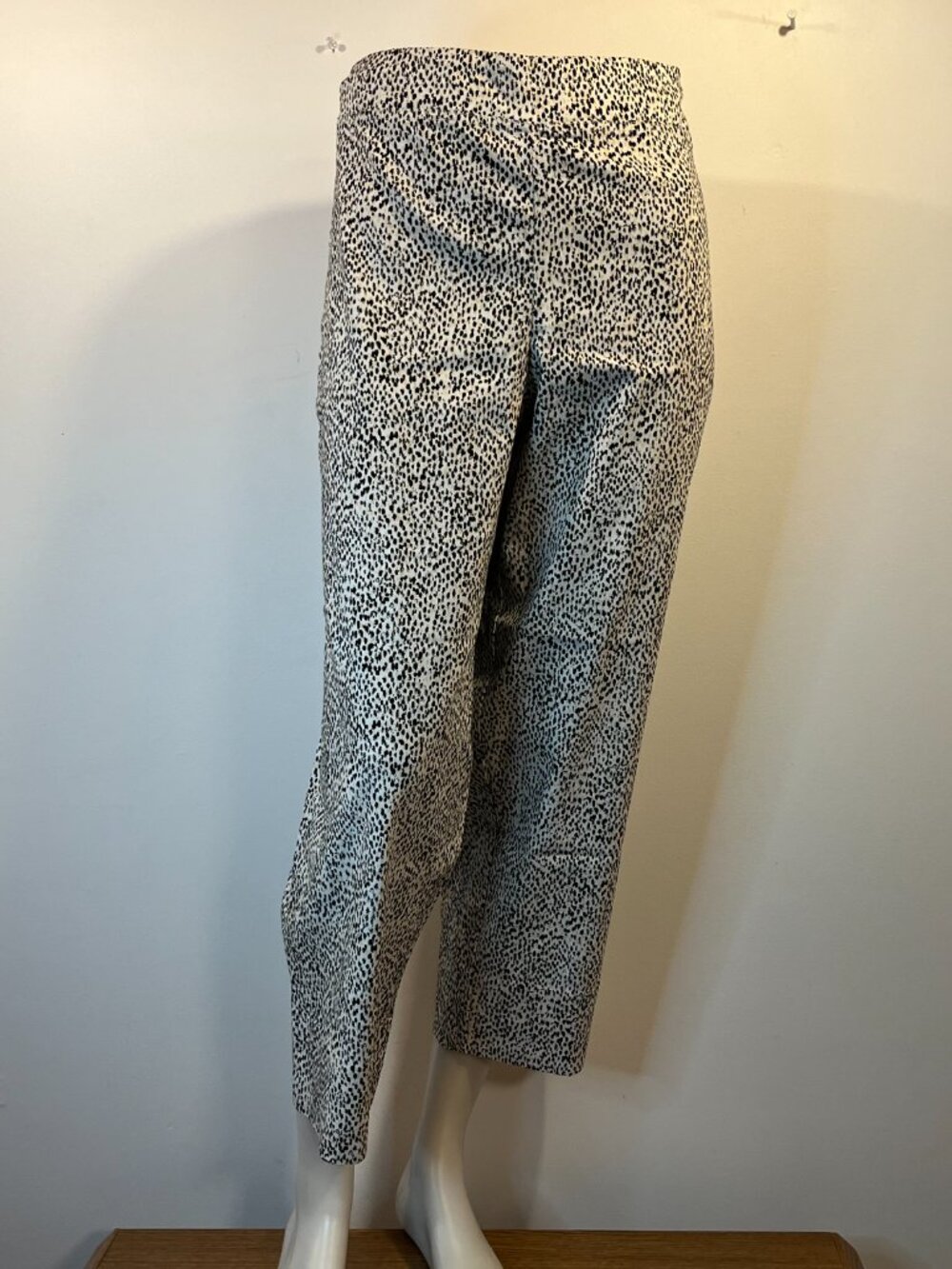 Rachel Zoe Plus Size 20W Black & Cream Printed Ankle Pants NWT